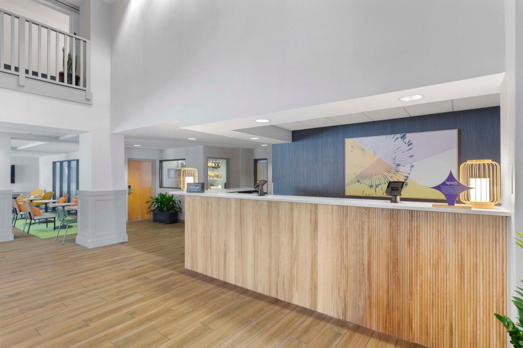 Spark By Hilton Greensboro Eksteriør bilde