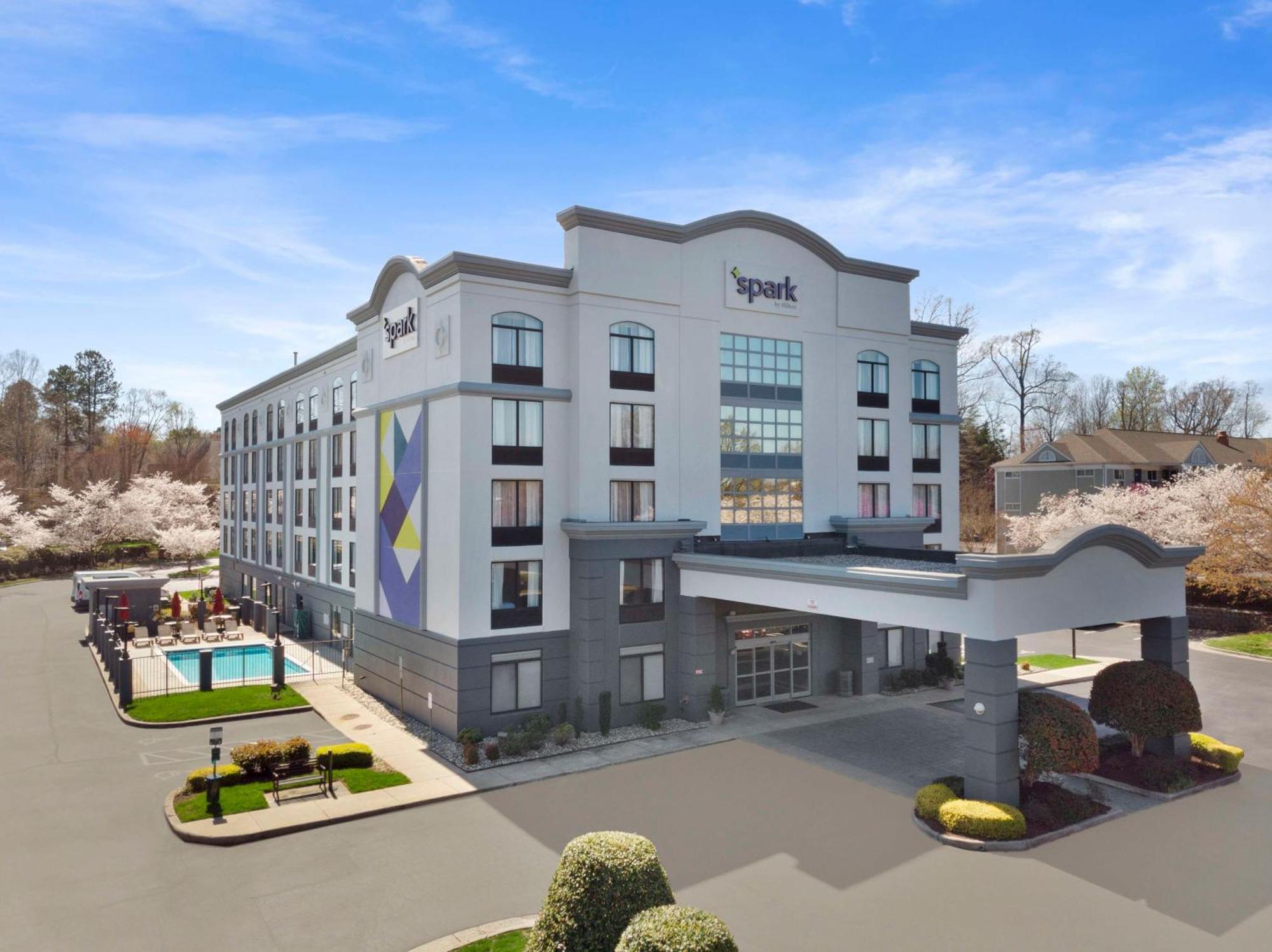 Spark By Hilton Greensboro Eksteriør bilde